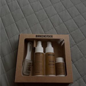 Birkenstock Tan and White Cleaner & Refresher Kit